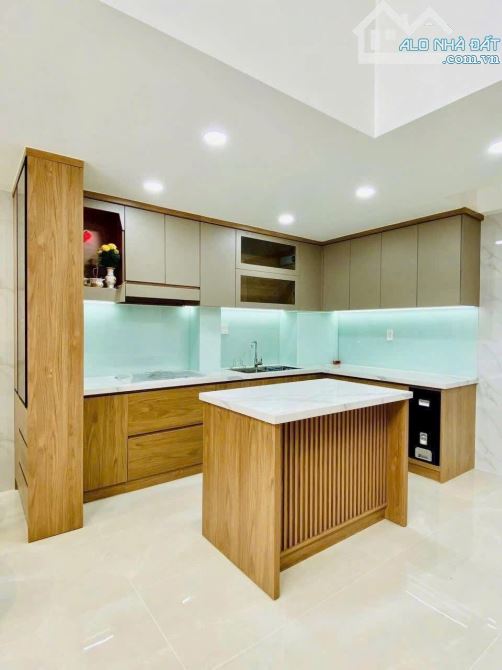 Gấp! Bán nhà Nơ Trang Long, Bình Thạnh 50m2 giá 1tỷ990 Gần Học Viện Cán Bộ. DT cho thuê 8t - 2