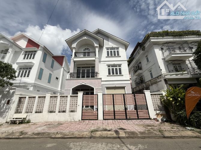 Biệt Thự Compound VIP Thủ Đức – 270m², 3 Tầng + Áp Mái, 4 Mặt Thoáng - 2