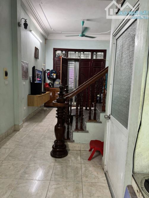 Bán nhà Cầu Cốc Tây Mỗ, 38m2 x 4 tầng, thoáng trước sau, gần ô tô, giá 5.85 tỷ - 2
