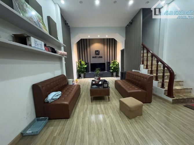 Bán nhà Tô Hiệu 42m2, 4T, 2 mặt tiền phân lô, ô tô đỗ cổng chỉ hơn 8 tỷ - 2