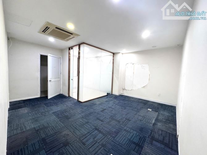 Siêu hot MBKD phố Cầu Giấy, 200m2 – MT 6,5m , riêng biệt , có hầm để xe - 2