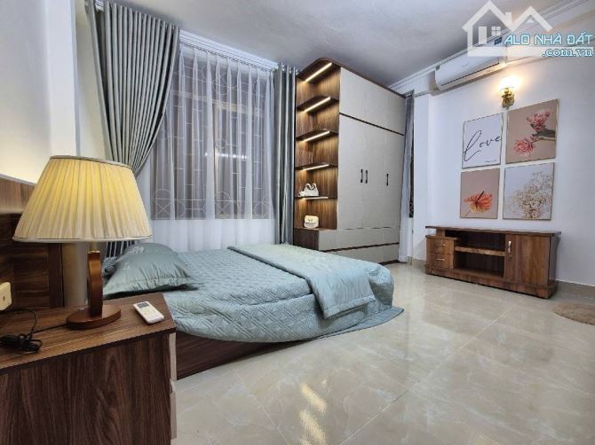 Siêu hiếm! Nhà phố Bạch Mai full nội thất ở ngay chỉ hơn 4 tỷ, quy hoạch ổn định.