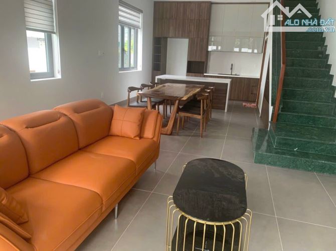 Nhà căn góc hai mặt tiền Thạnh lộc 15 diện tích năm nhân 20 - 2