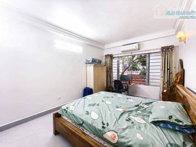 Cần bán nhà phố gia quất Bồ đề Long biên - 2