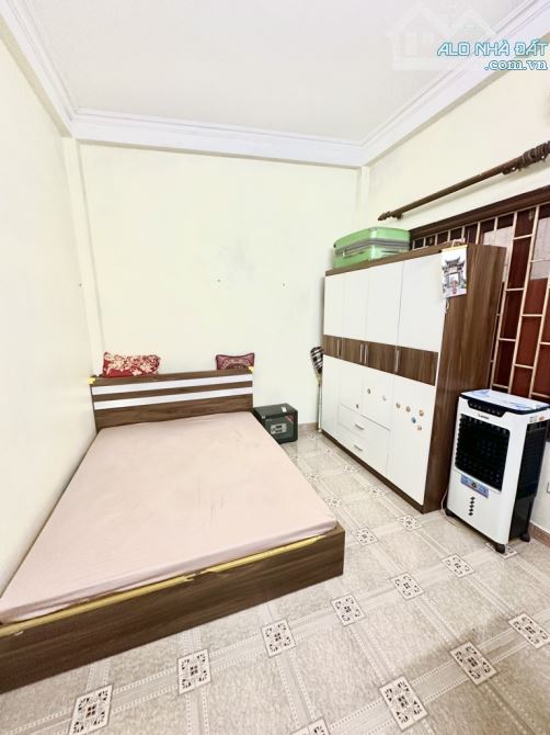 NHÀ PHỐ KHƯƠNG TRUNG-LÔ GÓC-HAI THOÁNG-BA BƯỚC RA PHỐ-45M2-4 TẦNG-11,5 TỶ - 2