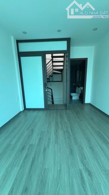 Giá rẻ!!! Bán nhà Võ Chí Công CG 55m mặt tiền 5m chủ 9,5 tỷ cho thuê hiệu quả cao - 2