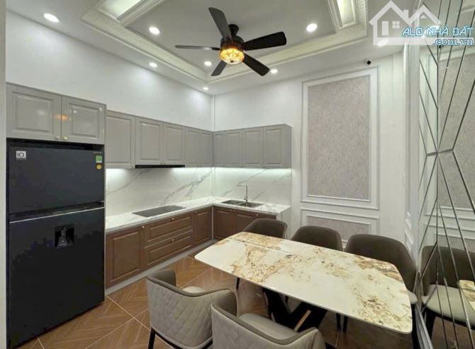 BÁN NHÀ PHỐ 4 TẦNG PHONG CÁCH CHÂU ÂU – FULL NỘI THẤT SANG TRỌNG, LÝ PHỤC MAN Q7 - 2