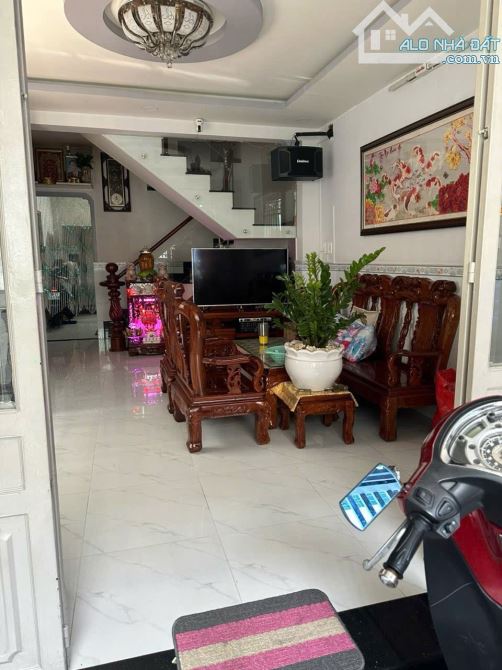 Nhà chính chủ, dt 4x13m shr Dương Bá Bạc P1Q8 giá 5ty3 tl. - 2