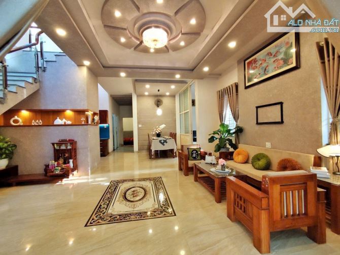 🏠 Cần bán nhà 2 mặt tiền Khu Tái định cư Hòn Xện Phường Bắc Nha Trang. 12 tỷ - 2