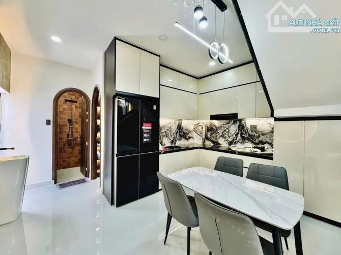 BÁN NHÀ MẶT TIỀN NGUYỄN LÂM – P.3 – BÌNH THẠNH – NGAY PHAN XÍCH LONG- 4.4 x 10m- 6.8 TỶ - 2