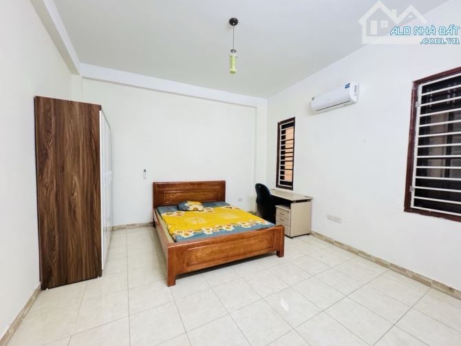 Bán nhà ngay khu ngã tư sở rất đẹp - 2