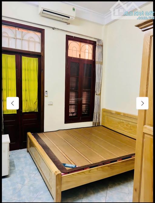 Bán nhà phố Vũ Hữu, 34m2, 4 tầng, nhà dân xây, sổ đẹp, cách vài bước chân ô tô đỗ giá 7.9t - 2