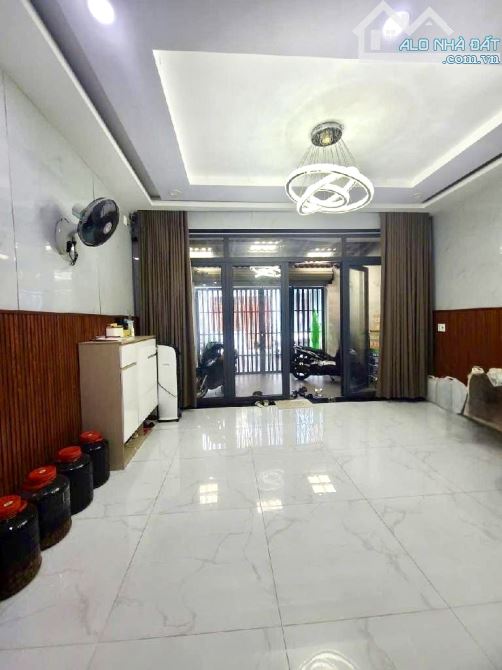 NHỈNH 8 TỶ – NHÀ ĐẸP QUANG TRUNG GÒ VẤP, NGANG 5M – HẺM XE TẢI- 68m2 - 2