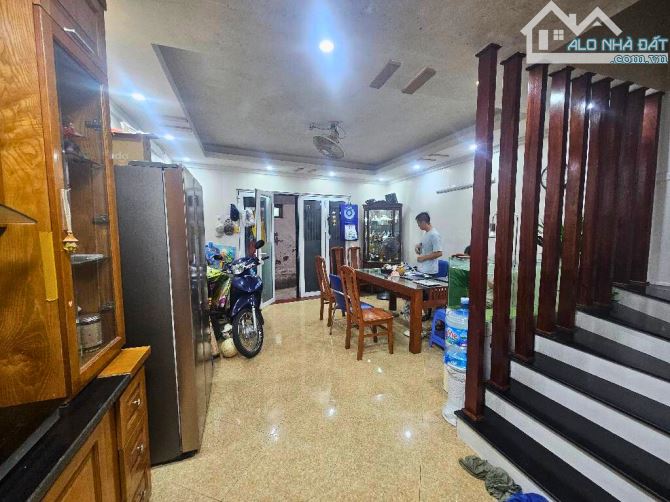 🔥 NHÀ MAI DỊCH BỀ THẾ, NỘI THẤT CỔ KÍNH, SANG TRỌNG, HỘ KHẨU TRUNG TÂM, GẦN Ô TÔ ĐỖ - 2