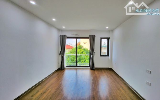 Bán nhà Cổ Linh, Long Biên 32m2, 5 tầng, nội thất đầy đủ, ô tô thông cách nhà 10m, 7.25 tỷ - 2
