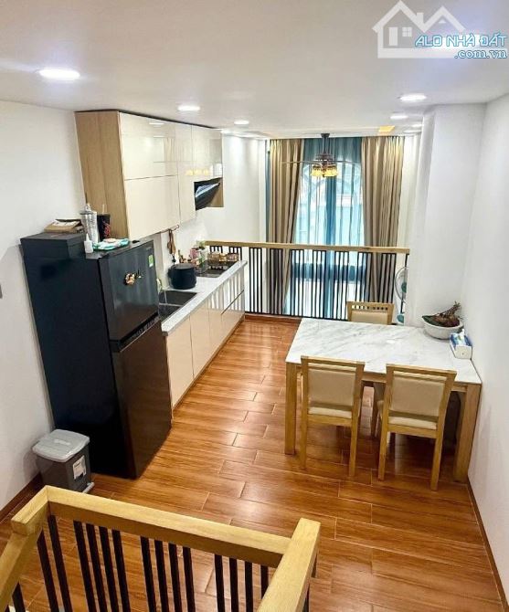 Bán Nhà Phú Nhuận - Nhà Mặt Tiền - Xe Hơi Né Nhau - 5 Tầng - Sát Q1 - Chỉ 8.X Tỷ TL - 2