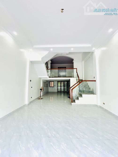 View Hồ - Trước Nhà Là Công Viên - Đẳng Cấp Thượng Lưu - 2