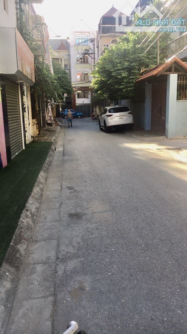 Hiếm Có, Đất Phố Nguyễn Sơn, Bồ Đề, 95m2, MT7.6m, Vỉa Hè, Kinh Doanh, Ô Tô Tránh - 2