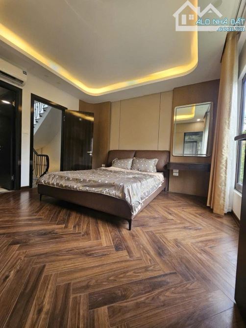 SIÊU HIẾM TRẦN DUY HƯNG 50m MT 7m 5 TẦNG LÔ GÓC THANG MÁY NHÀ MỚI FULL NỘI THẤT 13 TỶ - 2