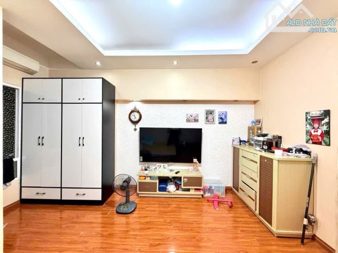 Có 102 - Gốc Đề - Minh Khai - dân xây - ngõ thông - 38m2 - 5T - nhỉnh 7 tỷ - 2