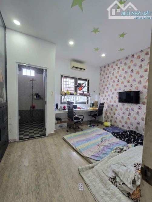 Bán nhà đường số 22 Lê Văn Quới hẻm xe hơi gần mặt tiền 52m2,3 Tầng Nhỉnh 5 tỷ - 2