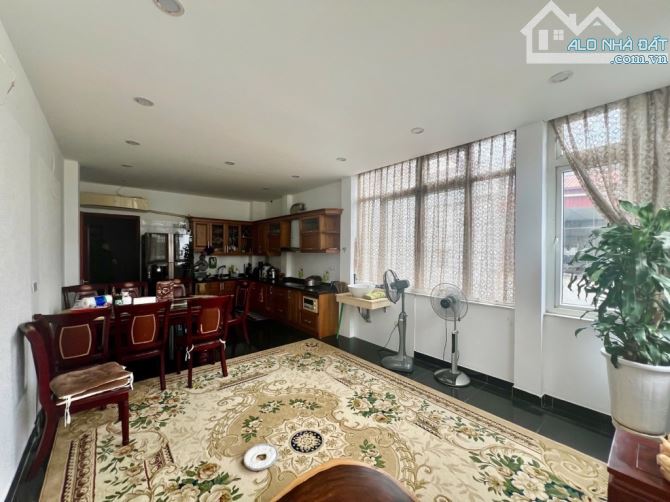 💥 LÔ GÓC 2 THOÁNG – 53M² – Ô TÔ ĐỖ CỬA – 13.99 TỶ – VÀI BƯỚC RA Ô TÔ TRÁNH - 2