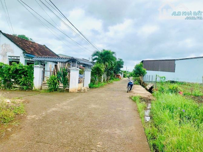 GIA CHỦ KẸT TIỀN – BÁN GẤP LÔ ĐẤT TÂM HUYẾT Vị trí: Thôn 6, Hoà Khánh – Buôn Ma Thuột - 2