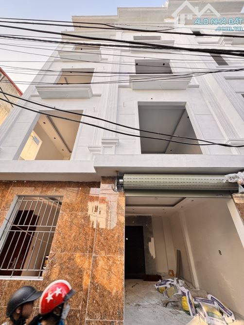 Bán nhà Liên Mạc 50m2 - 5 tầng - Mặt tiền 6,9m - Giá chào 8,2 tỷ - 2