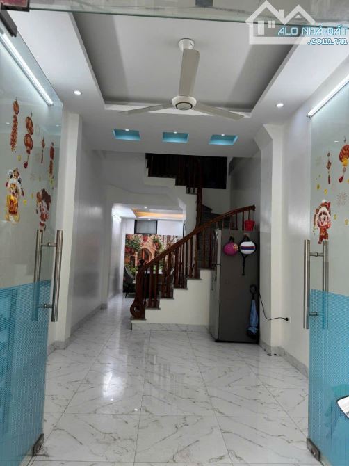NHÀ NGÕ 1X TẢ THANH OAI – 38m² x 3.5 TẦNG – NGÕ Ô TÔ – GIÁ 4.9 TỶ - 2