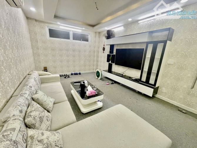 CAO THẮNG QUẬN 10 - HXH ĐỖ CỬA, 30M RA Ô TÔ TRÁNH - 53M2 (4x13) VUÔNG VỨC KO LỖI - 4 TẦNG - 2