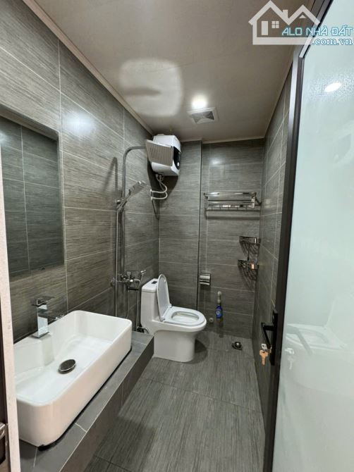 🏠NHÀ 7 TẦNG THANG MÁY - VỪA Ở VỪA CHO THUÊ - THU 20TR/TH -- 8.5 tỷ 📞 Hằng mini - 3