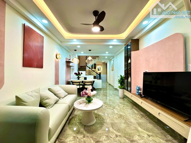 🌆 SIÊU PHẨM PHAM XÍCH LONG, PHÚ NHUẬN CHƯA TỚI 8 ĐỒNG - VỚI 5PN,5NVS - 5 TẦNG BTCT - HOÀN - 3