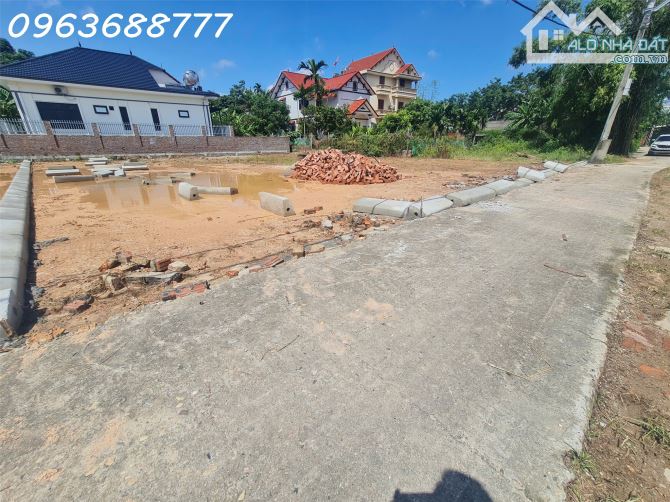HÀNG MỚI F0 BÁN 9 LÔ HIỀN NINH SÓC SƠN LH CHÍNH CHỦ - 3