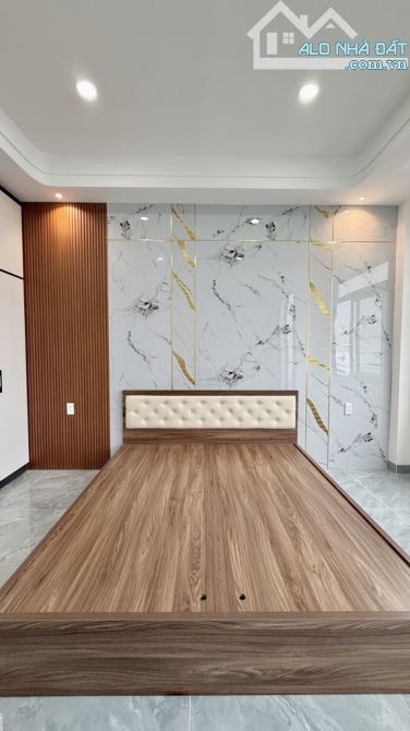 KHU VIP Lê Văn Quới 5TẦNG LUNG LINH FULL NỘI THẤT CÒN ĐƯỢC GIẢM NGAY 200củ - 3