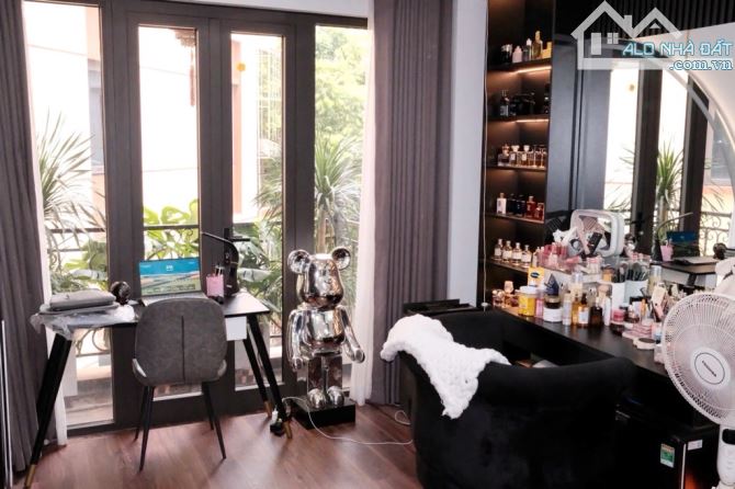 BÁN NHÀ PHỐ HOÀNG VĂN THÁI_6 TẦNG THANG MÁY_OTO ĐỖ CỬA_DTSD 45m_GIÁ NHỈNH 14 TỶ. - 3