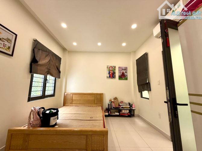 SIÊU PHẨM 3 Tầng bên sông HIỆP BÌNH CHÁNH THỦ ĐỨC DT 85m2 Giá 12.5 Tỷ - 3
