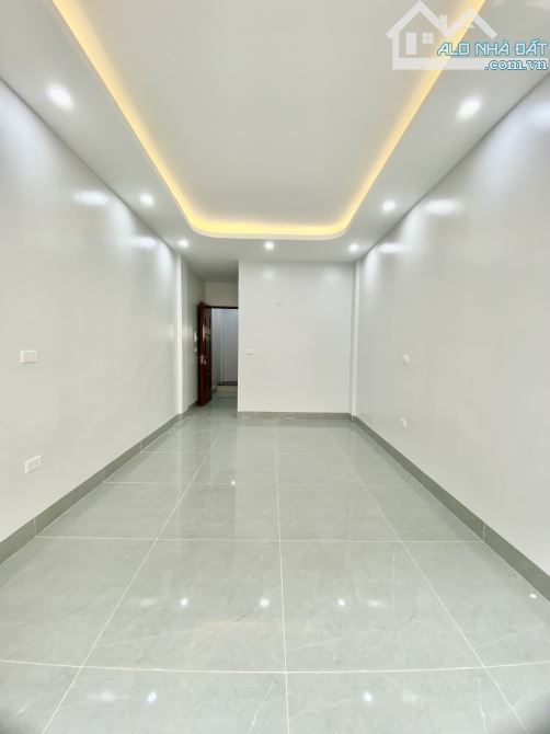 Nhà Mới Hồ tùng Mậu-5 tầng sẵn ở luôn,30m ra oto,cạnh đại học thương mại,đầu tư dòng tiền - 3