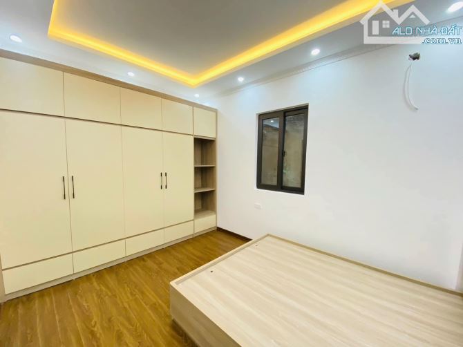 Bán nhà Nguyễn Trãi, ô tô tải đỗ cửa, view Royal City, 41m2, giá 11.5 Tỷ - 3