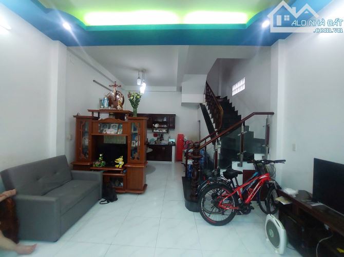 NHÀ HIẾM – HẺM XE HƠI – GẦN ĐỖ XUÂN HỢP – PHƯỚC LONG B – 1 TRỆT 2 LẦU – GIÁ CHỈ 5.X TỶ - 3