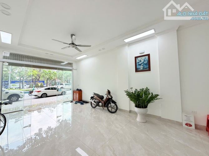 Bán nhà TRỤC CHÍNH QUANG TRUNG - ĐỐI DIỆN 25B - VỊ TRÍ ĐẮC ĐỊA KINH DOANH - 3