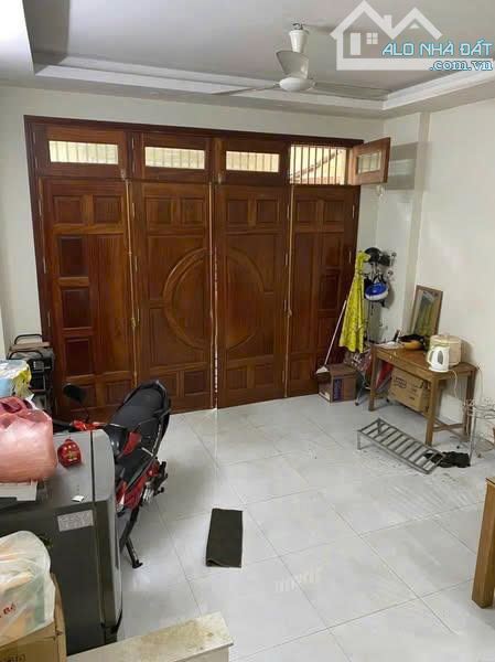 cho thuê nhà phố Đông Quan dt 55mx 5 tầng, ô tô đỗ cửa, 17tr/th - 3