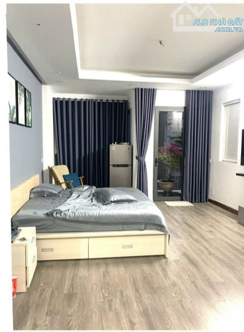 HX tải 1/ Lê Văn Sỹ p.10 Phú Nhuận  5x15m ,1 trệt 5 lầu thang máy  View 3 mặt thoáng . - 3