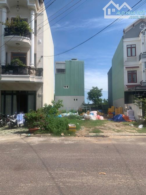 Bán đất mặt tiền đường Hoàng Văn Thái 84m2 - 3