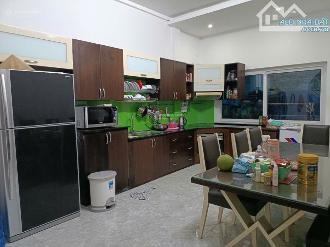 Nhà giá rẻ DT 4,4x29m (CN 115m2) 9,6 tỷ - Lê Văn Huân - p13 Tân Bình - 3