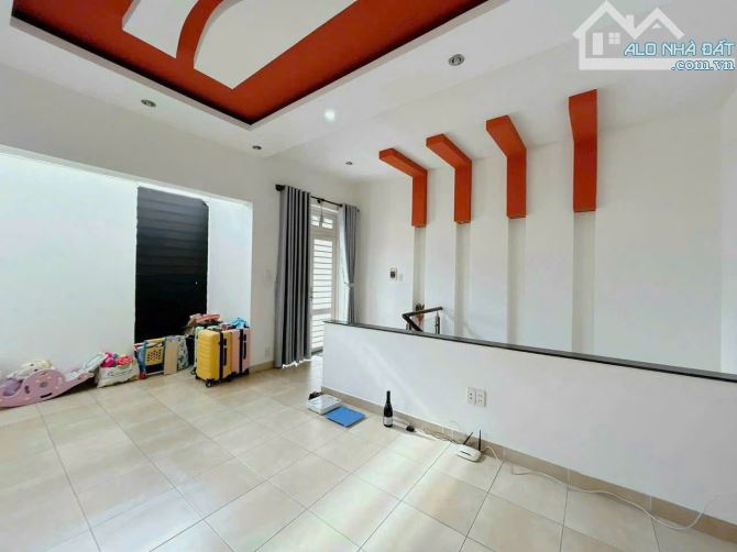 Bán nhà 1 trệt 1 lầu sổ riêng thổ cư p. Trung Dũng - 3