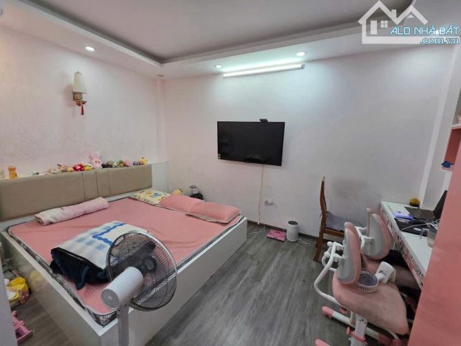 🏡🏠 Phân Lô Vỉa Hè Oto Tránh - Mặt Ngõ Kinh Doanh - 3 Bước Chân Ra Đường Quang Trung - 3