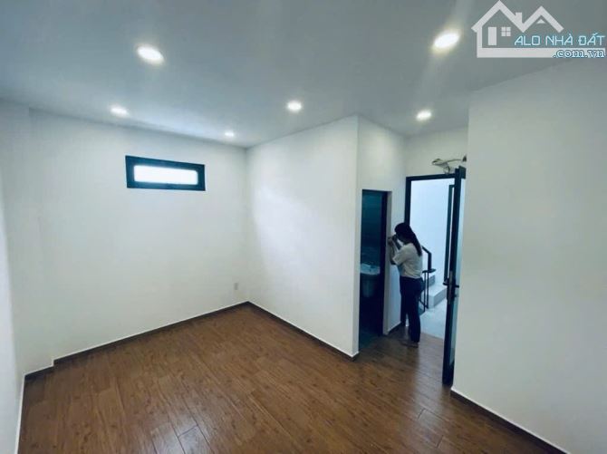Bán nhà đẹp 4 tầng Khánh Hội phù hợp làm CHDV 6PN 6WC chỉ 7.9 tỷ - 3