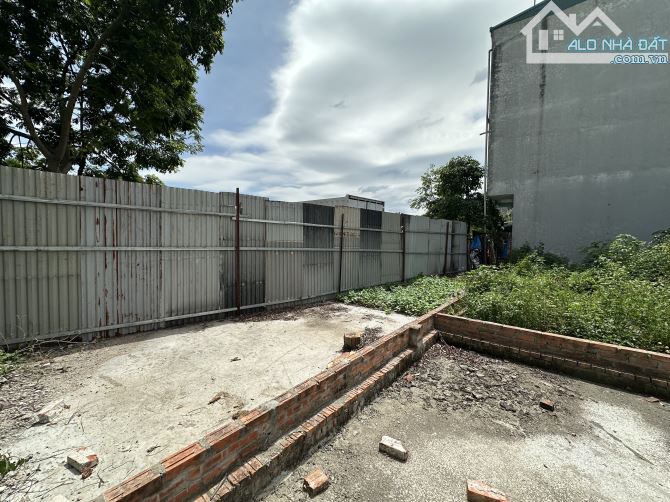 82m đất thị trấn Có vỉa hè ô tô vào đất - 2 mặt tiền vew vườn hoa - nhà ở xã hội - tương l - 3
