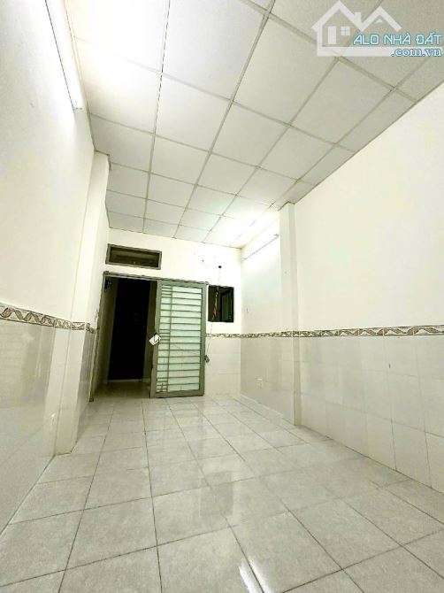 B.ÁN NH.À đường 3/2,P8.Q.10. Vị trí nhà rất trung tâm,thông tứ phía ra nhiều đường,thông r - 3