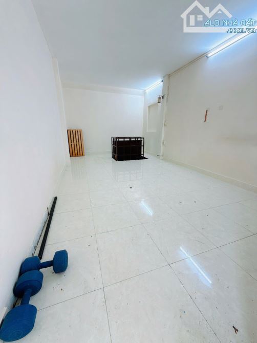 Nhà Bán khu VIP P2 quận 8, cách Dương Bá Trạc 10m, 4 tỷ18, 2 tầng - 3